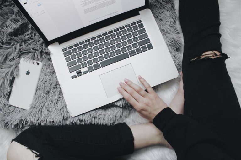 Jakie są najczęstsze usterki software laptopów?