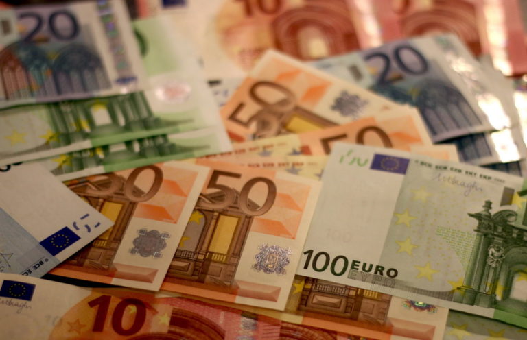 Dlaczego warto skorzystać z pomocy doradcy finansowego?