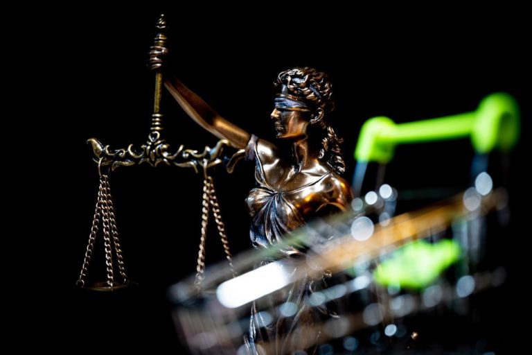 Korzyści z outsourcingu obsługi prawnej dla małych firm